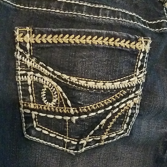 Maurices Jeans - Picture 3 of 5
